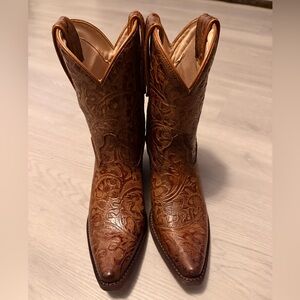 Cavender's Brown Ankle boots women's size 8 NWOT